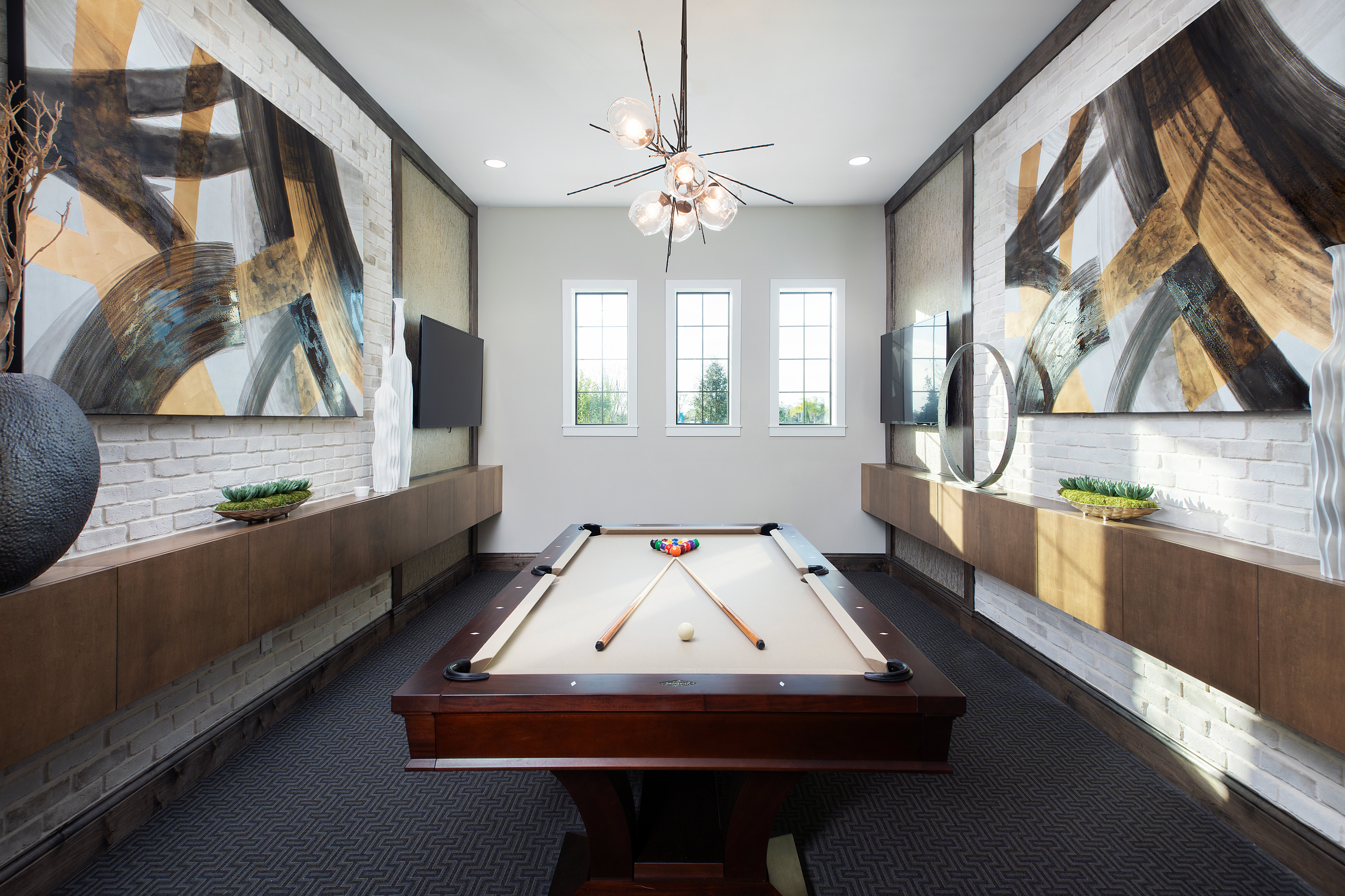Pool table