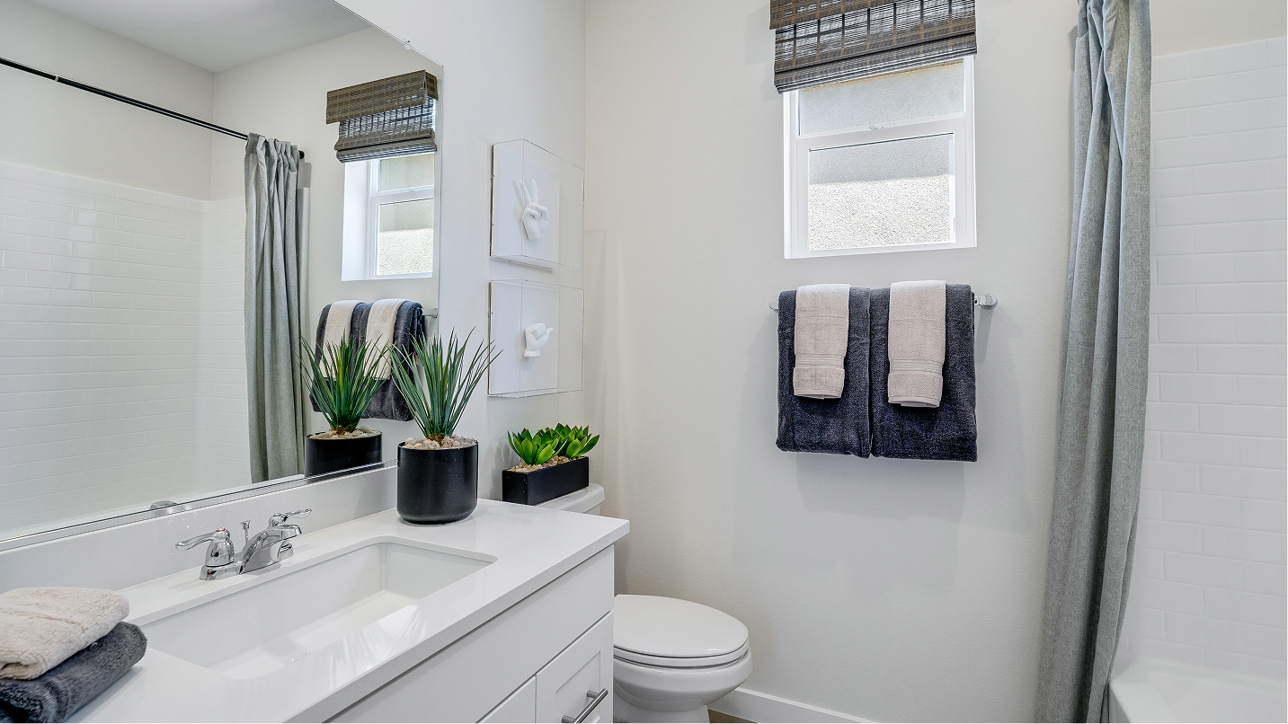 Allure Nuvo Parkside Res2 Bath2 1of2 F3