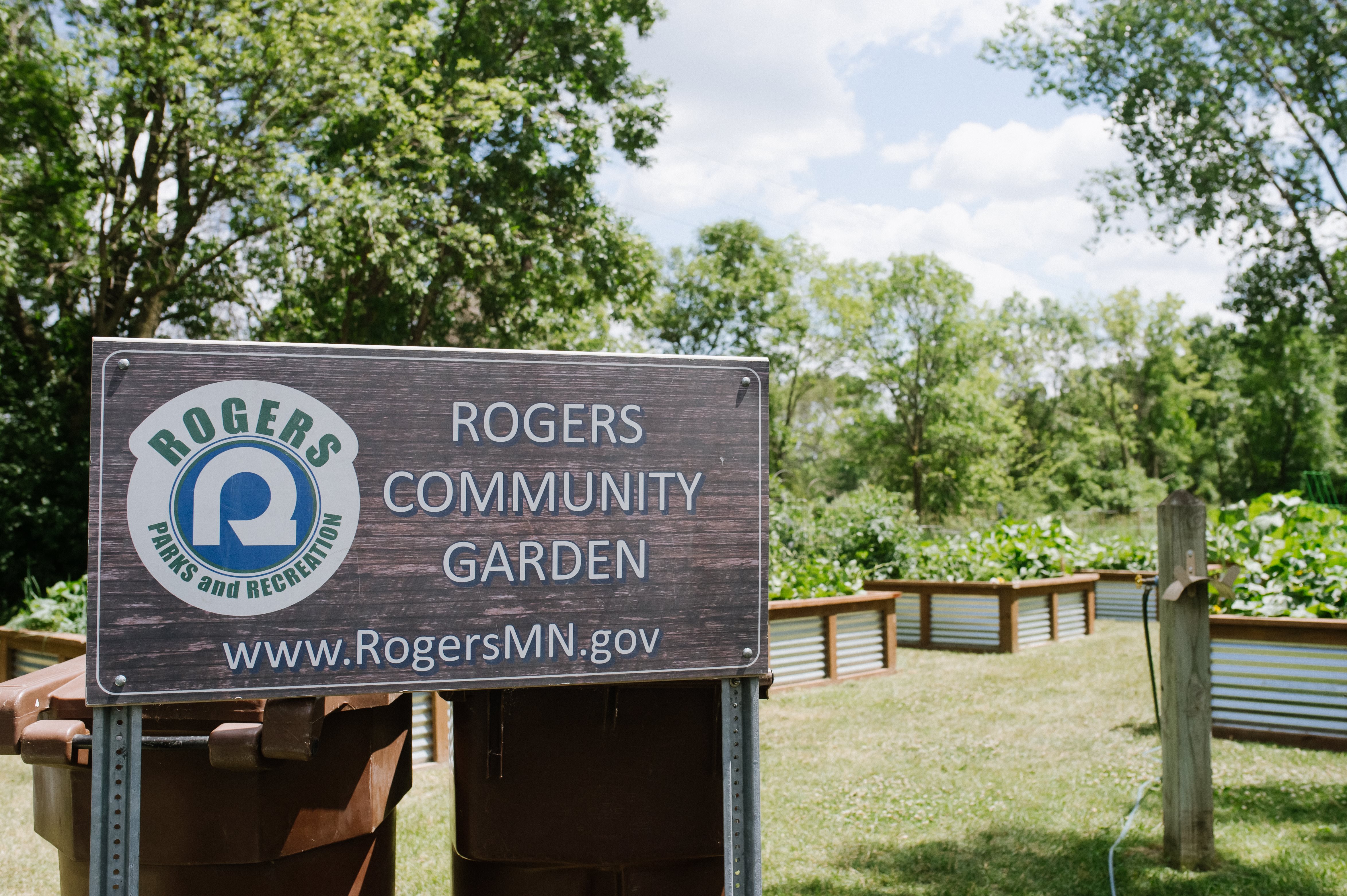 Minnesota Rogers Rogers Community Garden Photoshoot