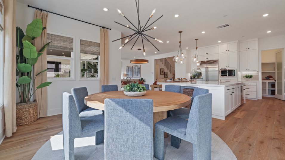 Cielo Vista 3 dining room