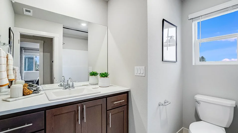 Tumalo Bathroom 2