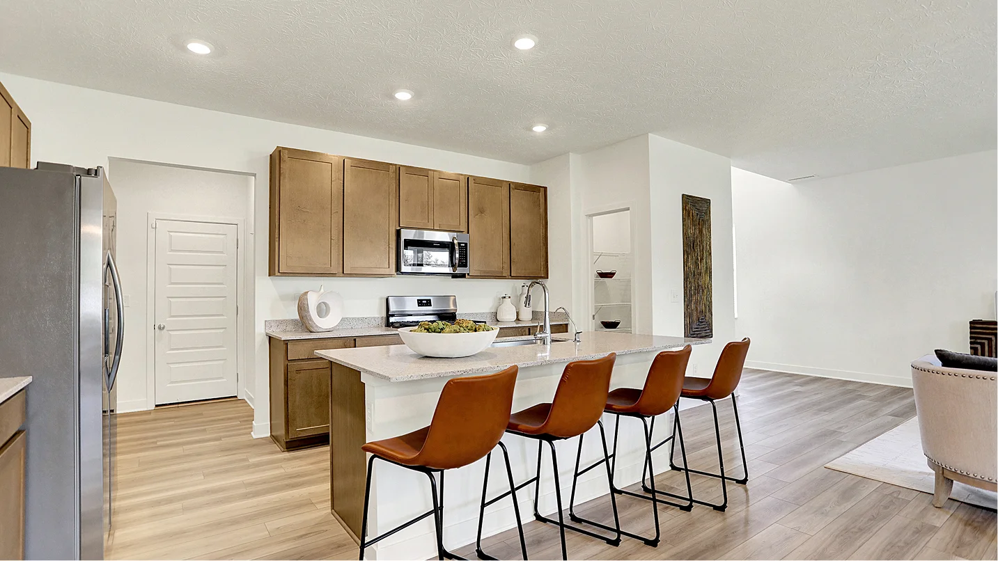 3171 Paddington Kitchen 1of9 F1 060425