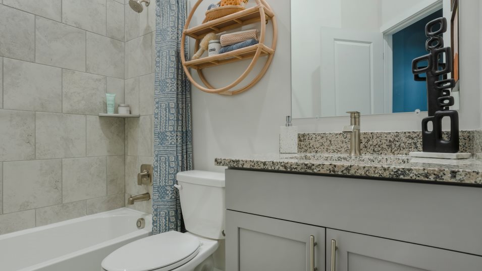 Tydings II FL Bathroom 2