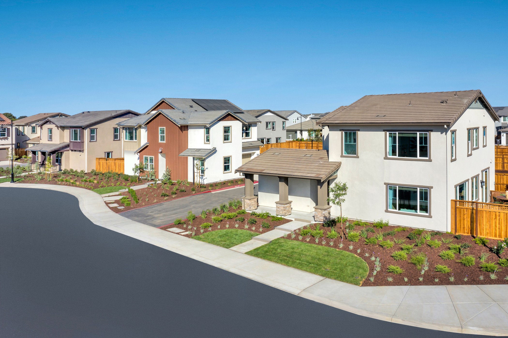 Driftway River Islands Exterior Streetscene 2of2