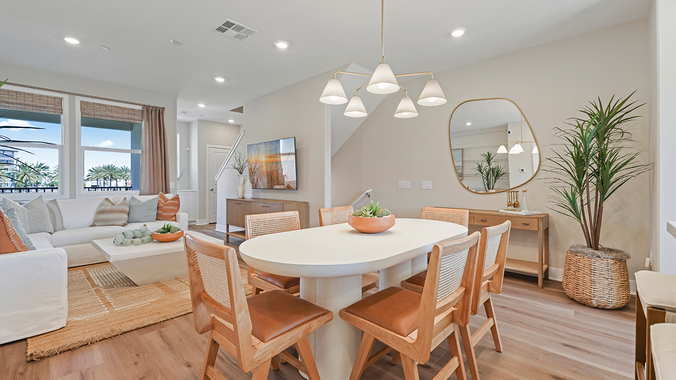 Brio Res1 Dining 2of3 F2