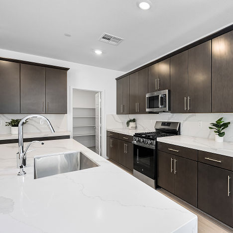 2668 Antoinette Kitchen 5of7 F1 Base2