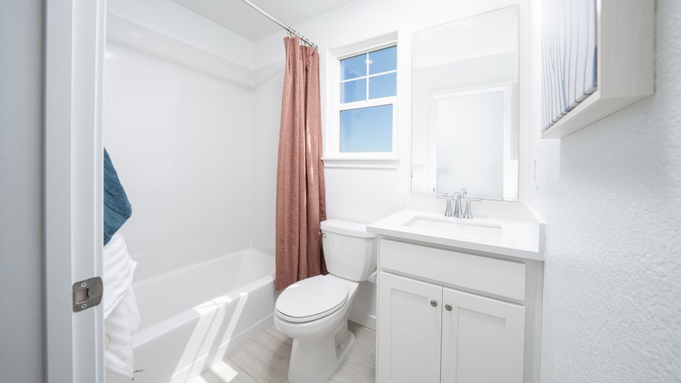 Residence 2107 Bathroom 3