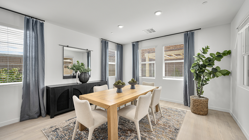 2668 Antoinette Nook 1of2 F1 Base2
