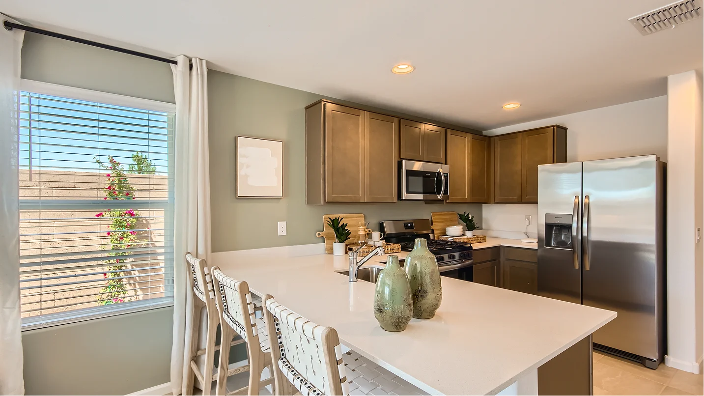 2569 Lilac Kitchen 2of3 F1