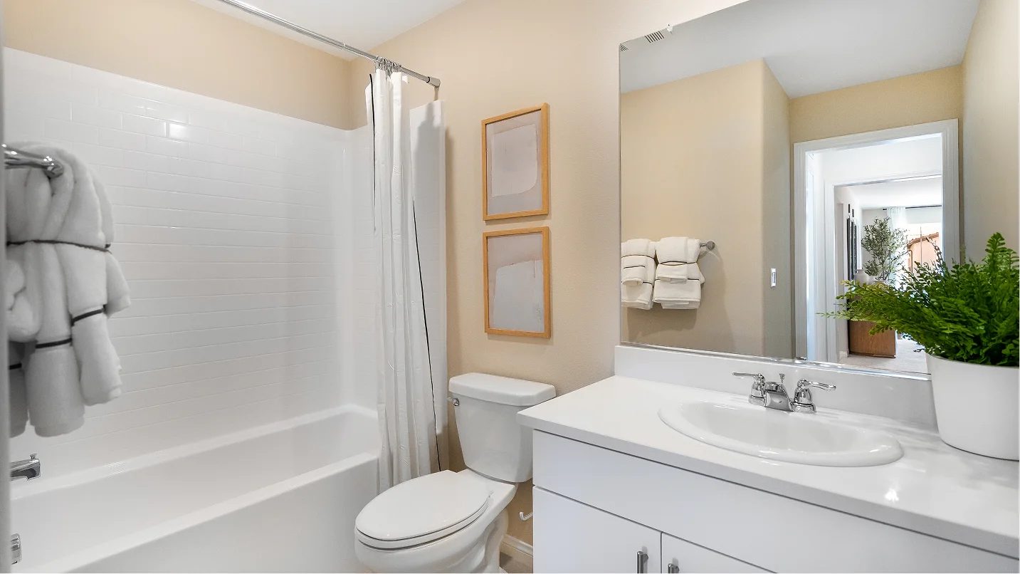 Journey Silverwood Res3 Bath2 F2