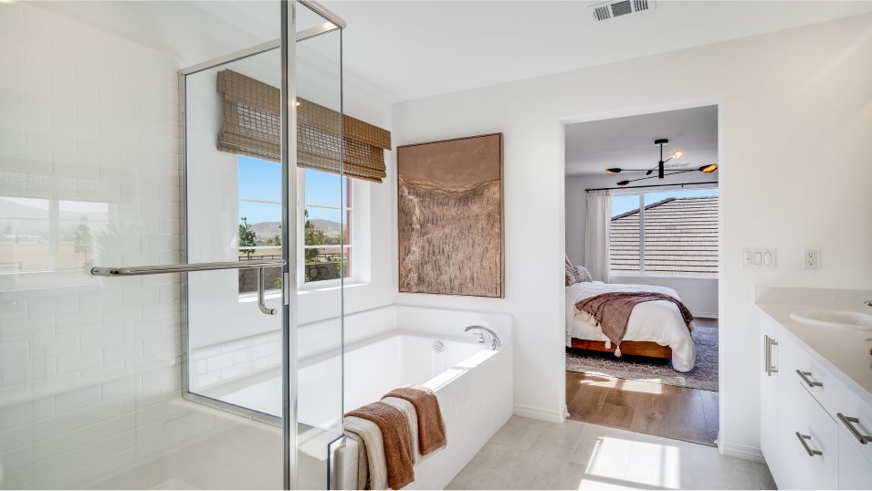 Residence 2 owner's suite bathroom