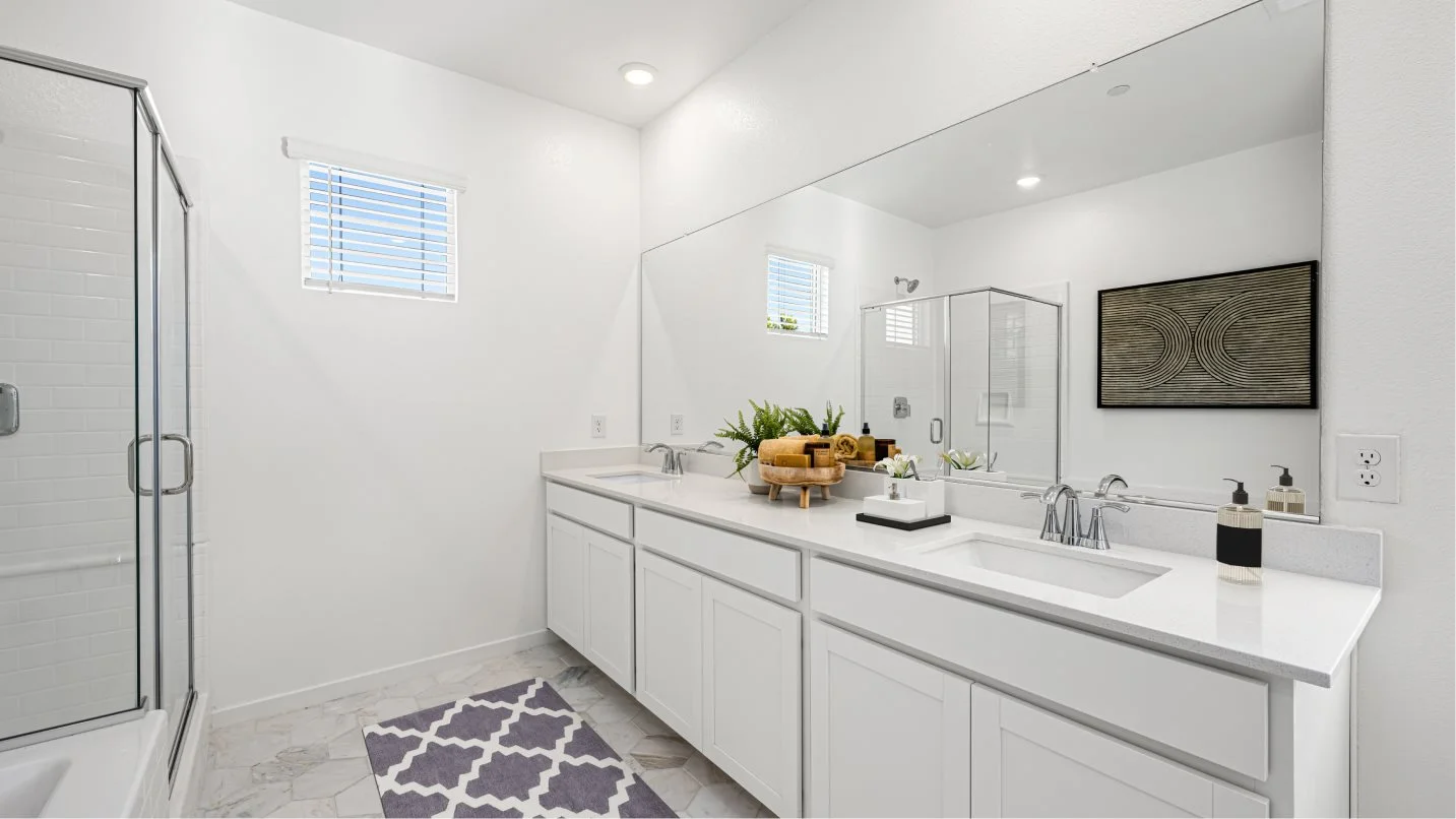 Jan Owner's Suite Bathroom