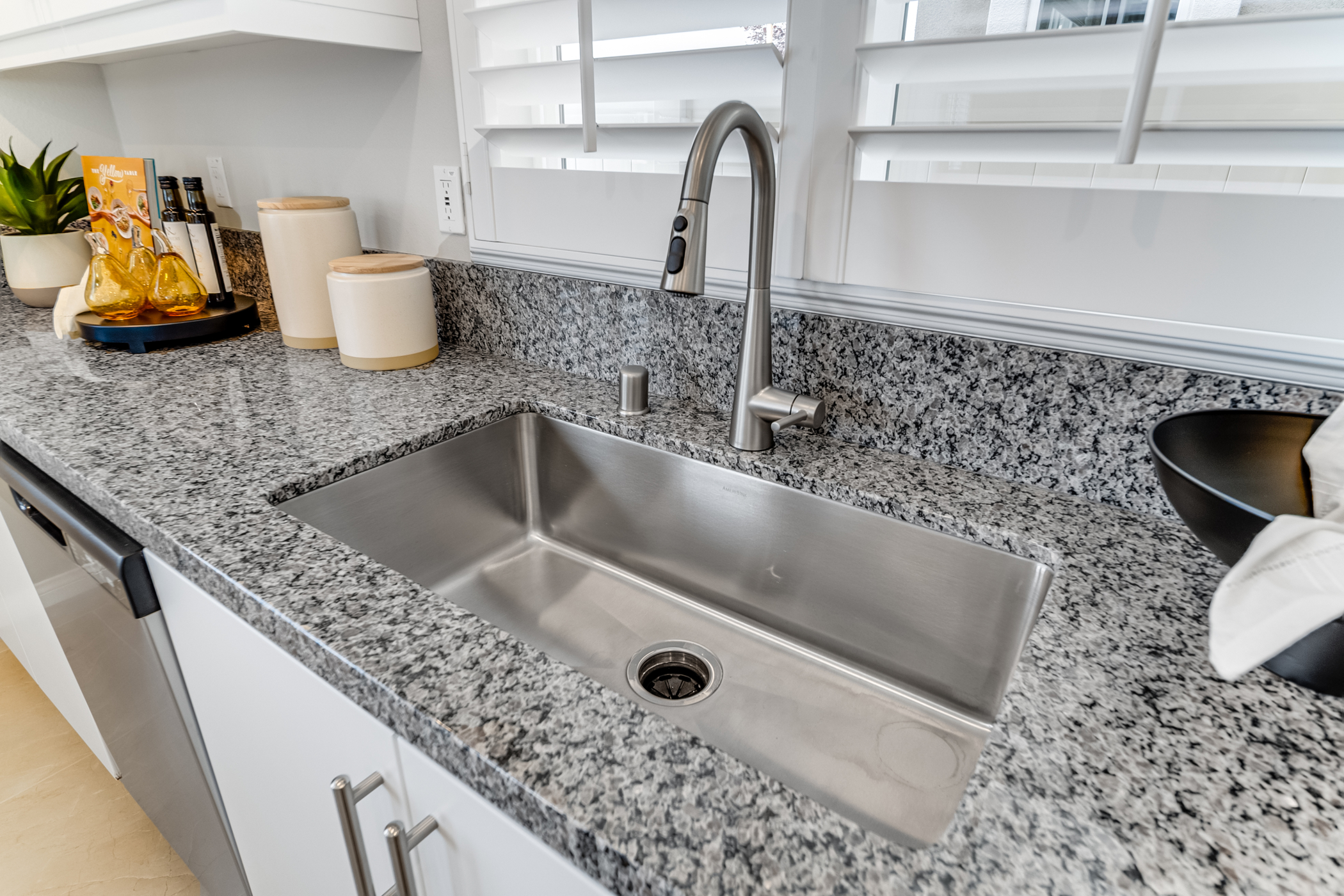 Sonrisa Legado Residence Three 13