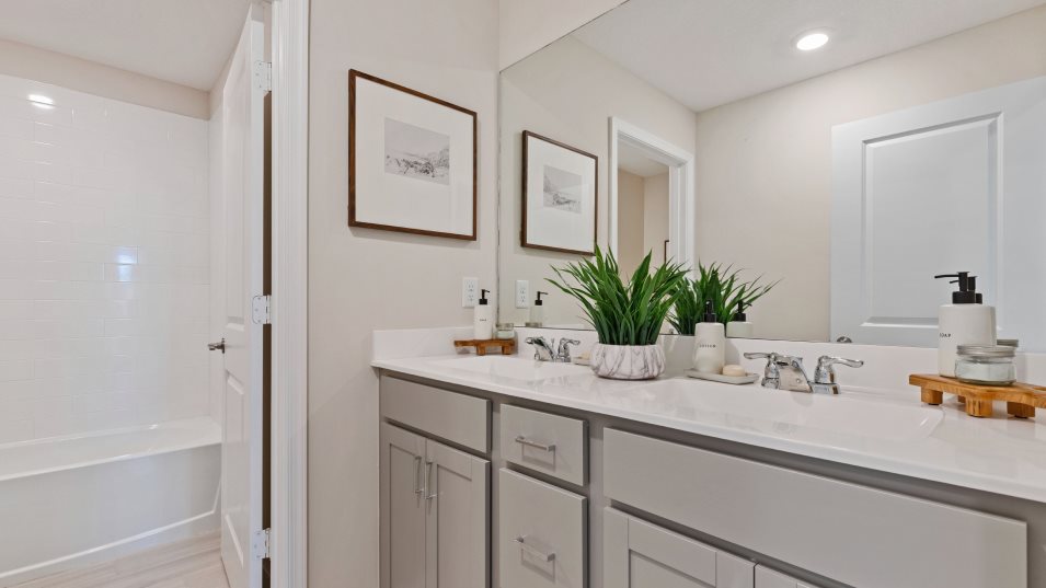 Columbia Bathroom 2
