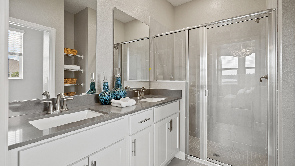 1553 Siesta Owners Bath F1