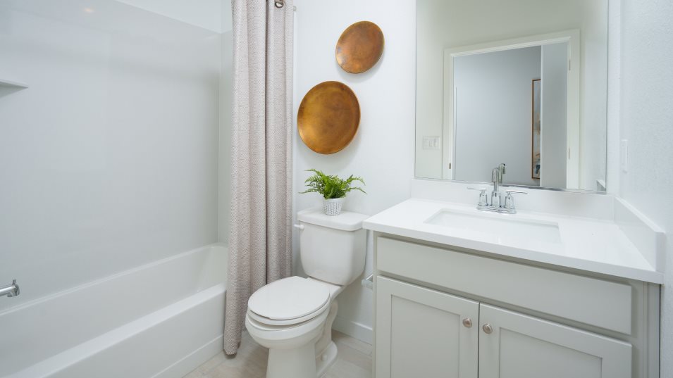 Residence 1579 Bathroom 2
