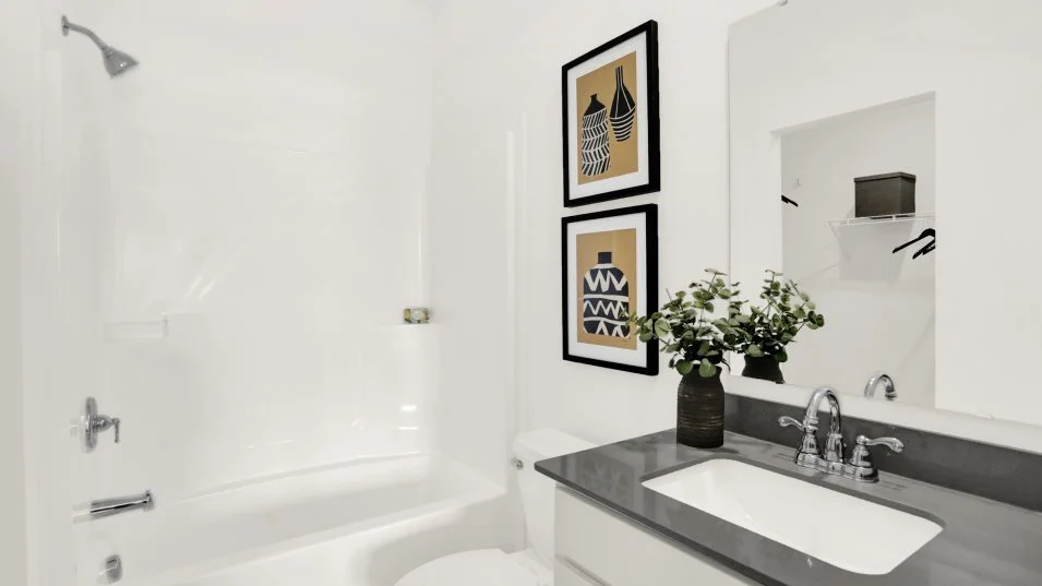 Clarence Owners Bathroom