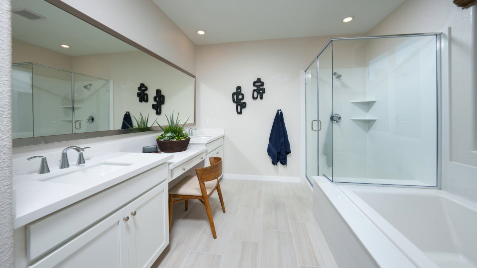 Residence 2793 owners bath