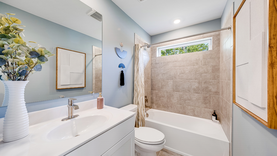 2705 Arcadia NG Bath2 F3 Base2 062325