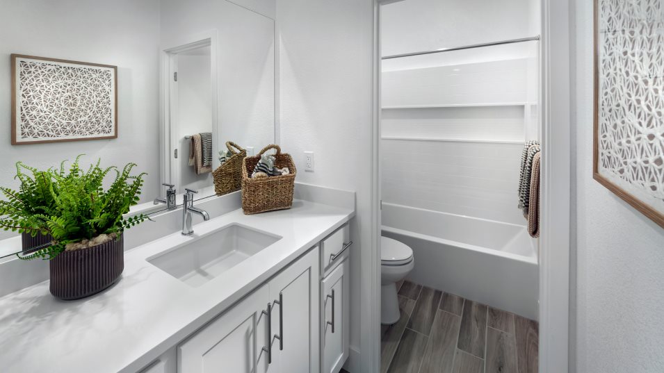 Residence 4 Bathroom 2