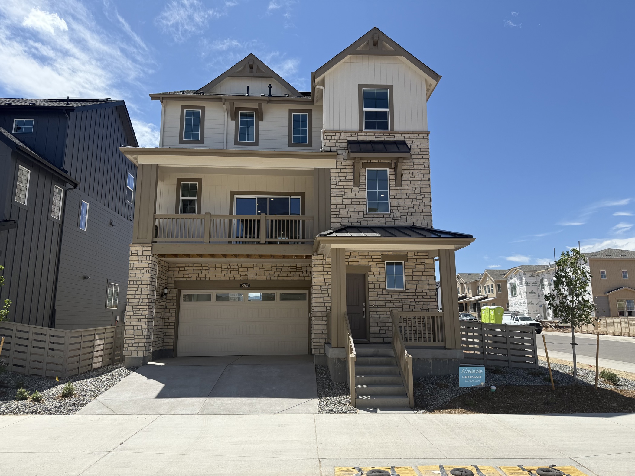 8867 Waterleaf Exterior Front