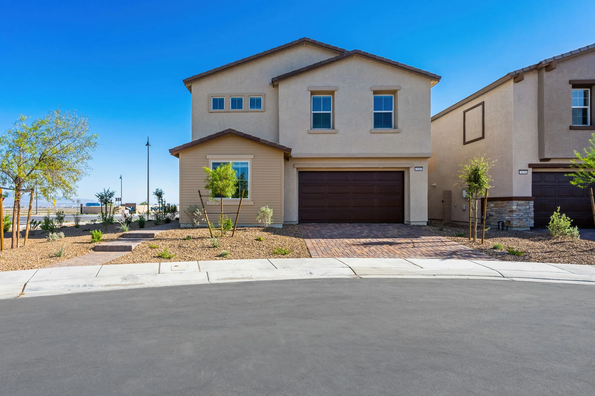 Lucere Square Inspirada Bobby Exterior