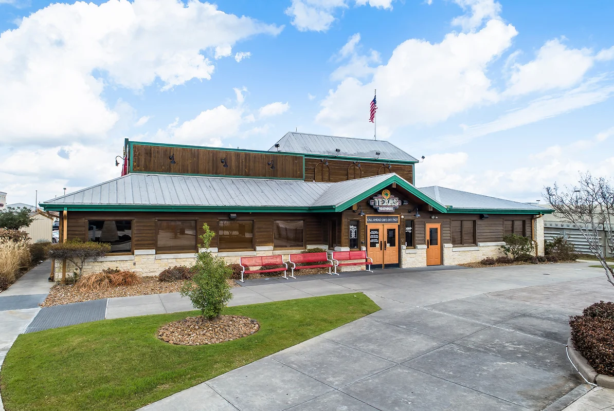 Rosenberg Restaurant Texasroadhouse 052825