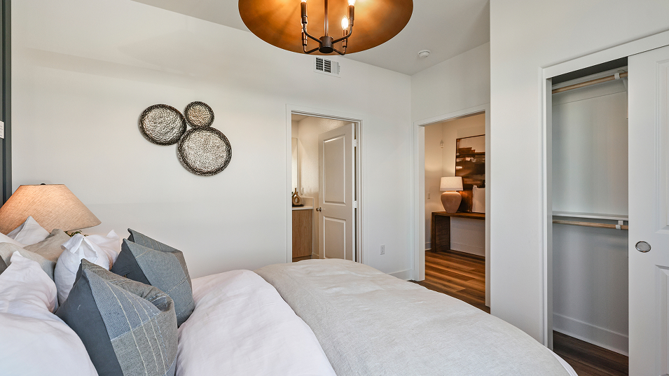 Brio Res3 Bed4 3of3 F1