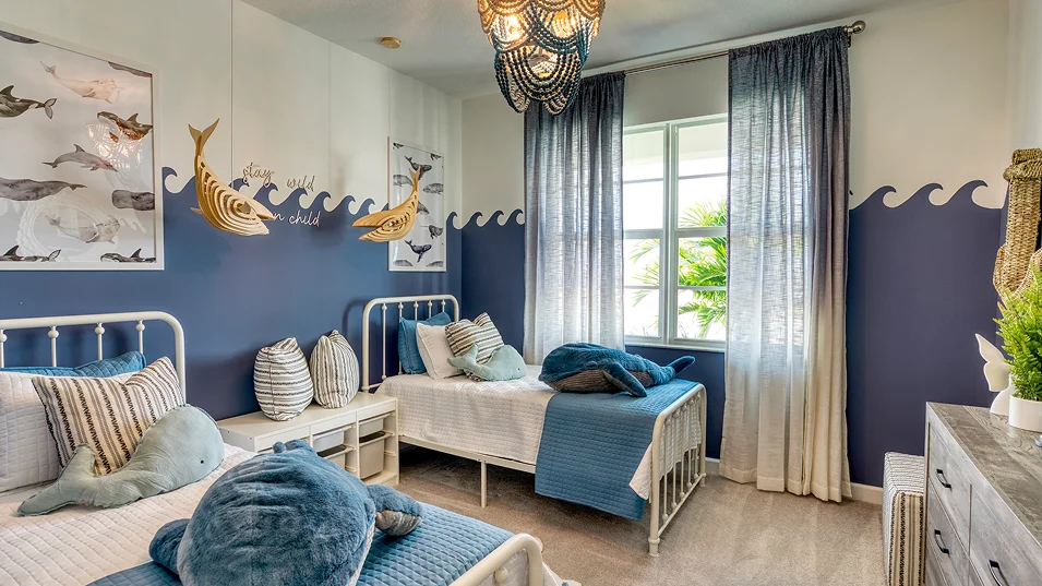 2256 Daisy Bed2 F1 6 13 25