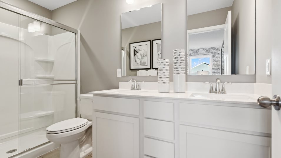 Donovan Owners Bathroom