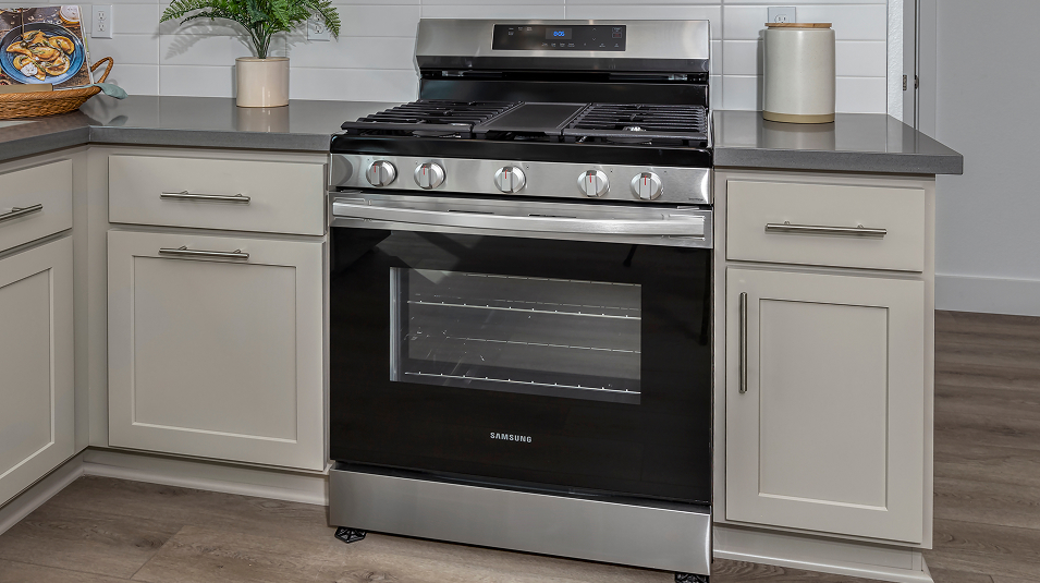 Bradford Baldwin Ranch Res3 EI Kitchen Range