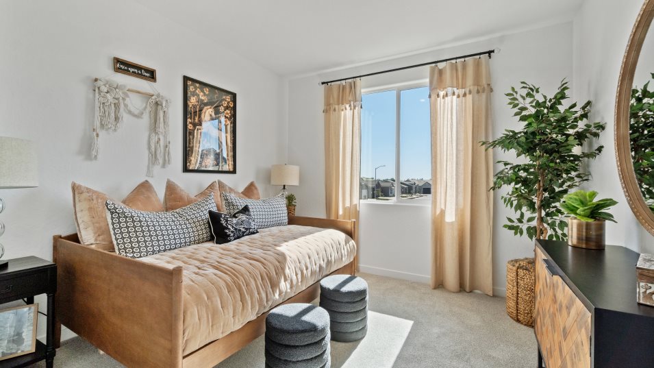 Melody bedroom 4