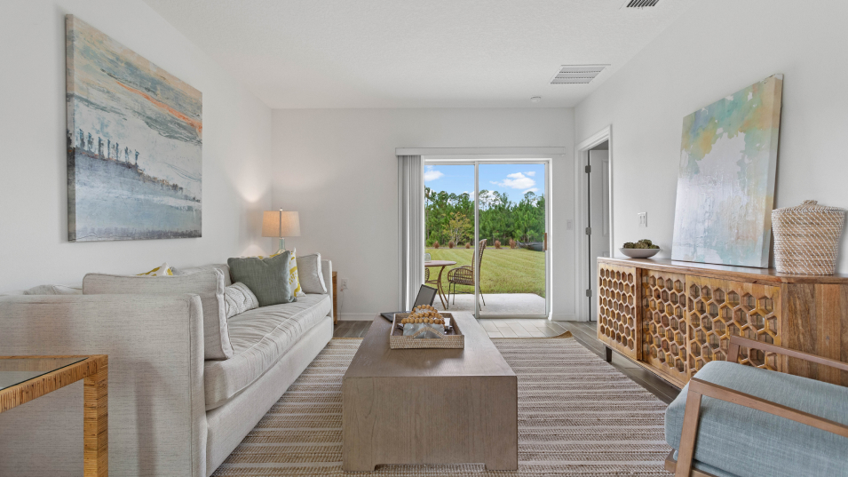 1450 Annapolis Family Room 2of3 F1 4 15 25