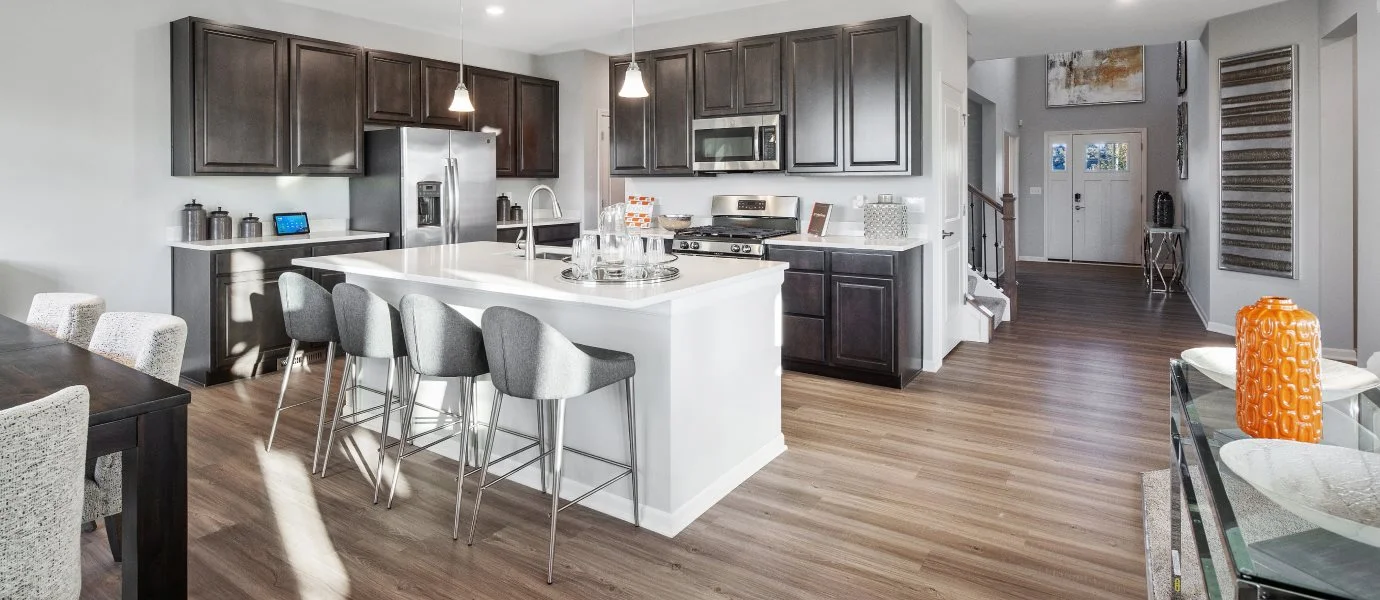 Ponds of Stony Creek Bluestone ei Kitchen