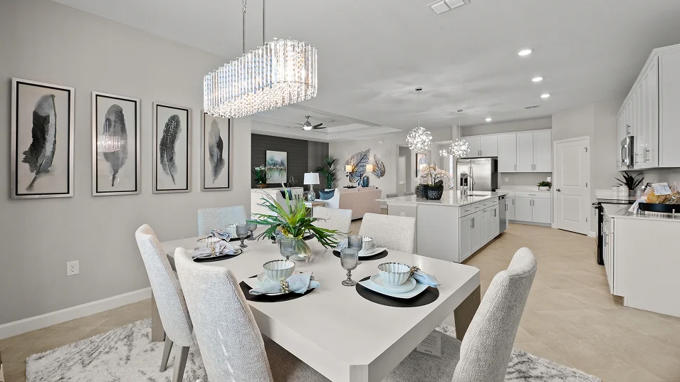 2444 Summerville II Dining 2of4