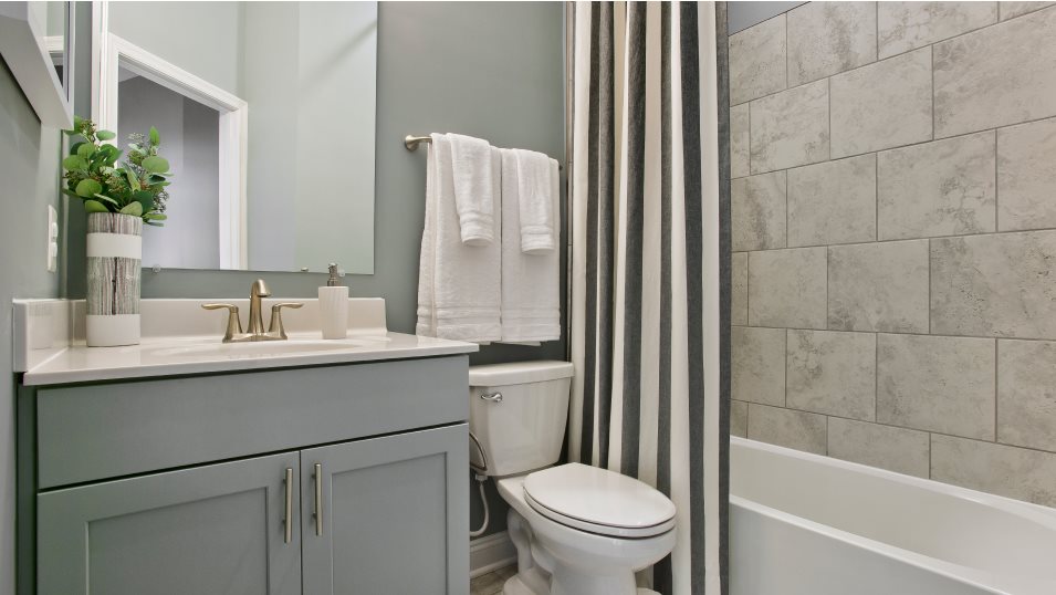 Patapsco Glen Tydings II Front Load Garage Bathroom 2