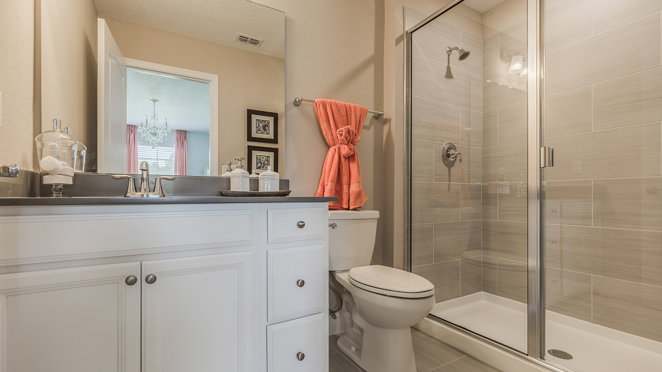 3398 Kingsley Bath3 F2 7 30 35