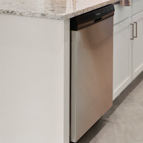 Lorraine-Lakes Manor Homes Sorrento Kitchen