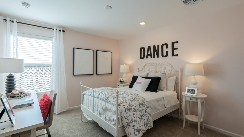 Julian Bedroom 3