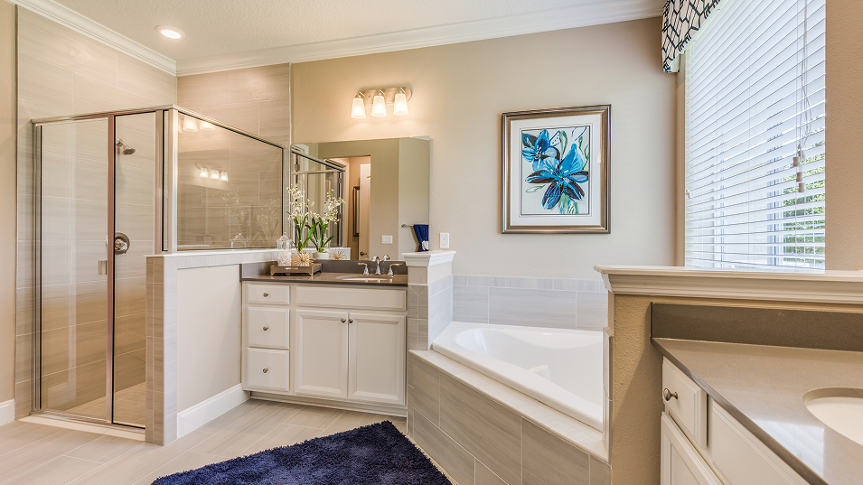 3398 Kingsley Owners Bath2 F1 7 30 35