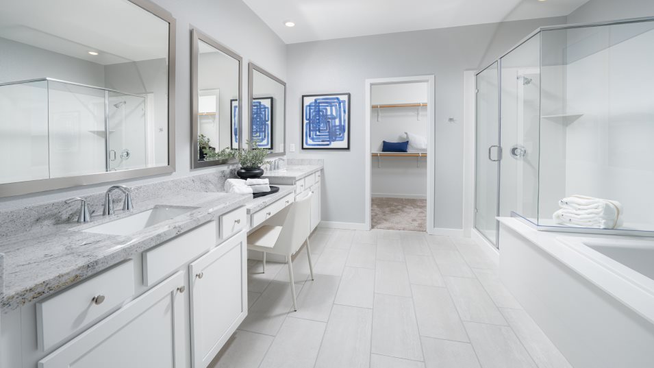Residence 2355 Owner's Suite Bathroom