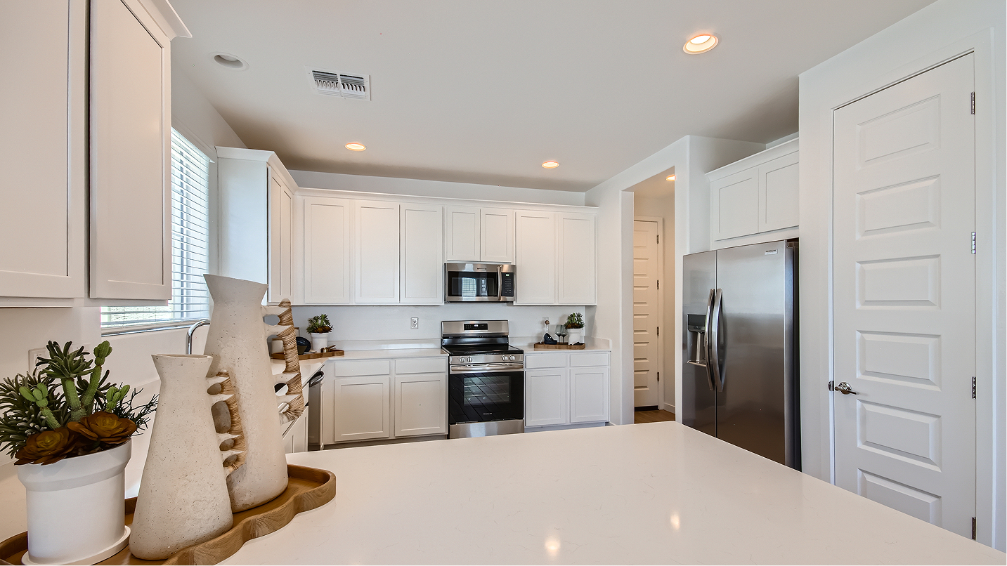 2020 Windsor Kitchen 2of3 F1 Base2
