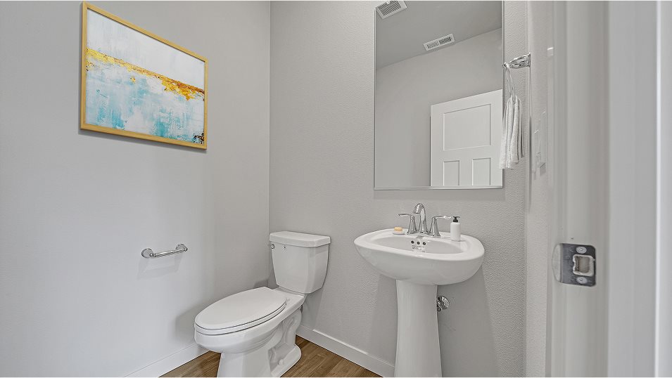 Kingston powder room