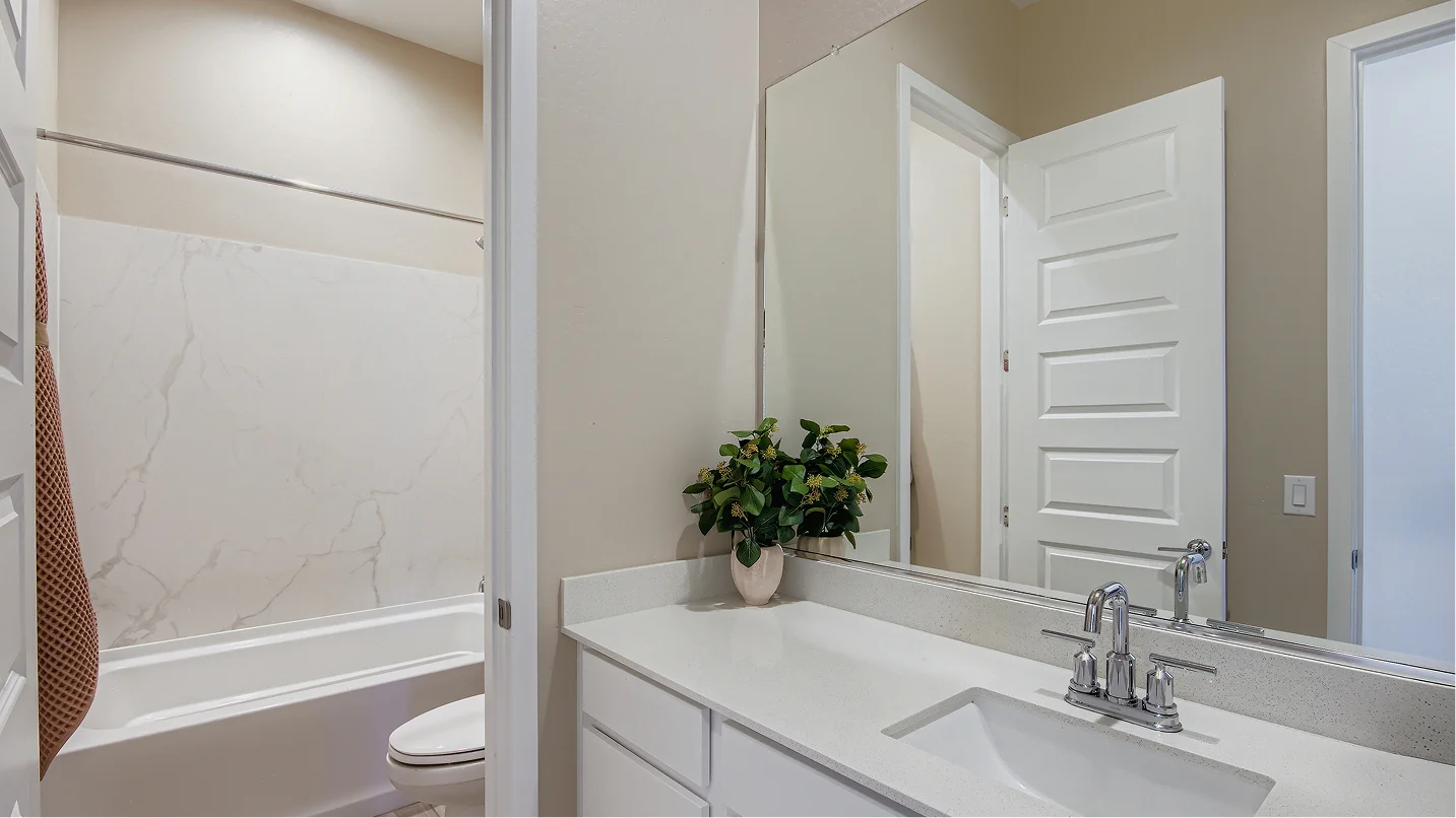 5582 Evolution Bath2 F1 Base6
