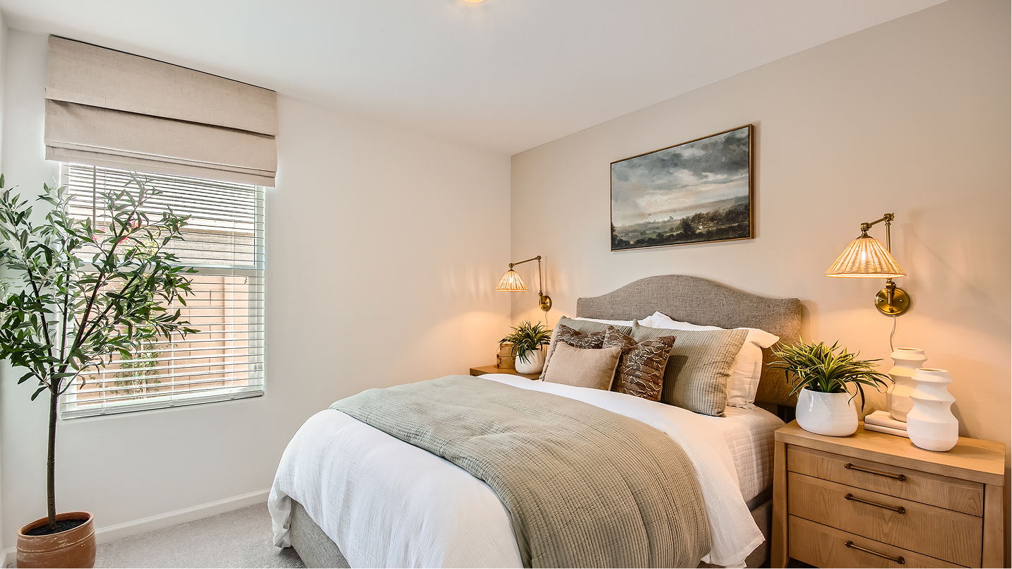 2569 Lilac Bed3 F1