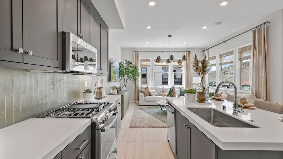 Vista Metro Heights Res3 Kitchen 7of12 F2
