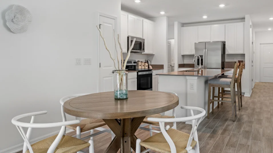 1450 Annapolis Dining 1of1 F1 4 15 25