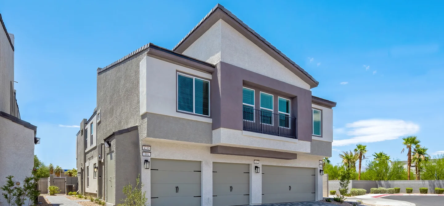 Falcon Ridge Streetscape