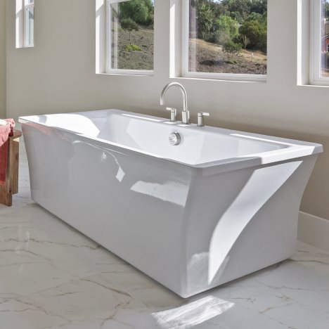 Cielo Vista 3 owners tub