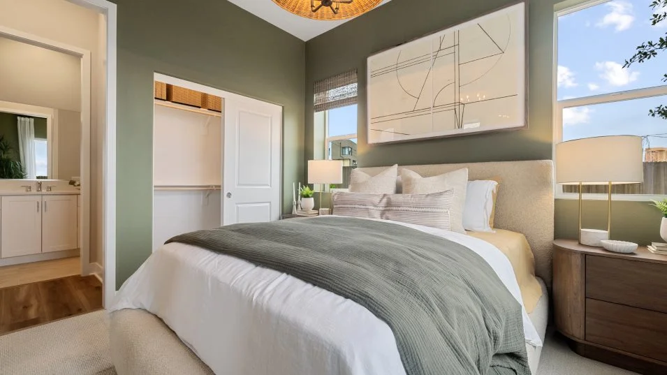 Bed4 interior